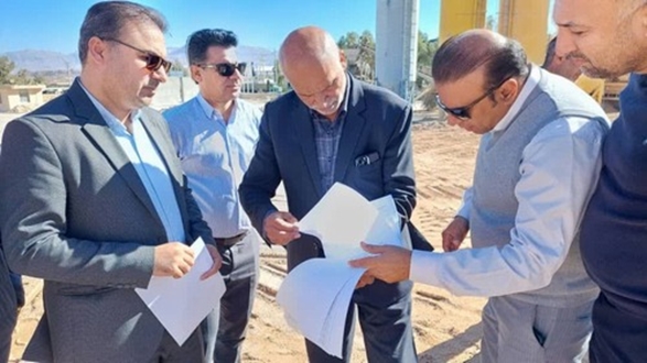 حضور مدیر عامل شرکت شهرک های صنعتی فارس و کارشناسان دیوان محاسبات استان فارس در شهرک های صنعتی شهرستان نی‌ریز