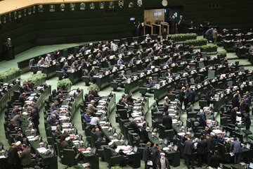 تعرفه واردات خودروهای نو و کارکرده در سال آینده ۶۰ درصد شد