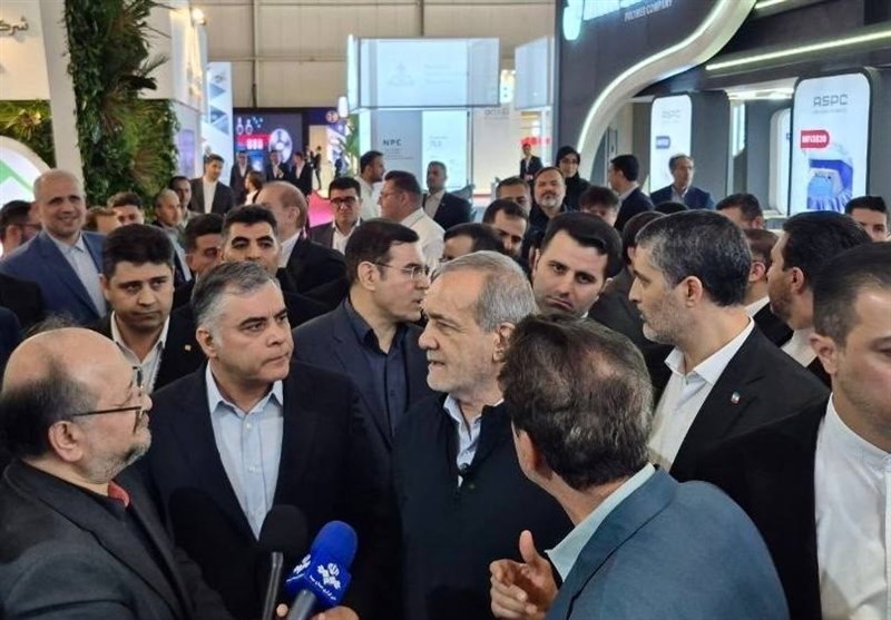 بازدید رئیس‌جمهور از بیست‌ونهمین نمایشگاه بین‌المللی نفت