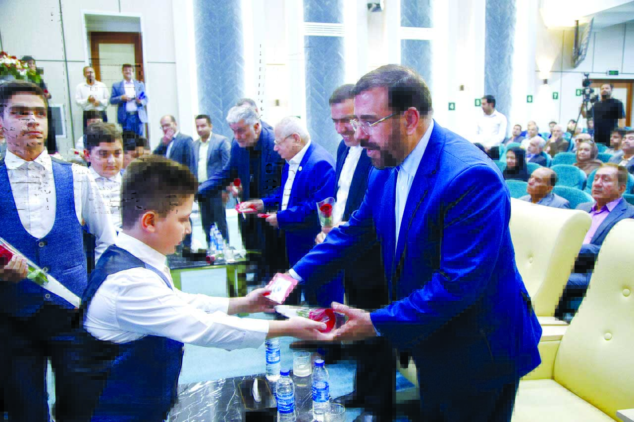 خیرین مدرسه ساز در مسیر تکامل فکری جامعه گام بر می‌دارند