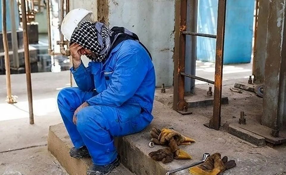 بی‌نان، بی‌شناسنامه و سرگردان!