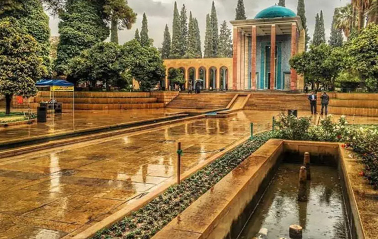 شیراز نیازمند خوانش دوباره تاریخ خود است
