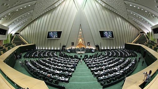 صنایع بزرگ را باید به سمت راه‌اندازی نیروگاه‌ سوق داد
