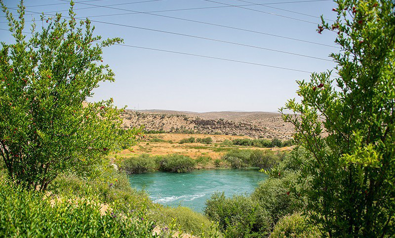 پس از ۸ روز انتظار، آب به تالاب بختگان رسید