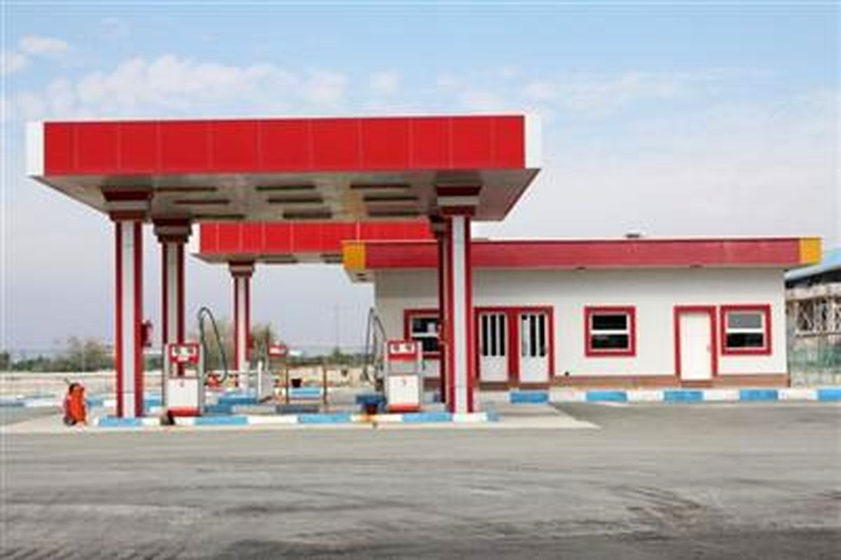 استقرار ۱۷ جایگاه سیار سوخترسانی در شهر تهران/ خودروهای دوگانهسوز، دریافت سیانجی را در اولویت قرار دهند