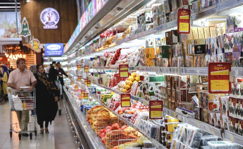 چیزی به عنوان احتکار صنفی، صنعتی و تجاری نداشتهایم / مشکلی در تامین کالاهای اساسی استانهای مسافرپذیر نداریم