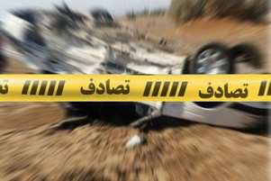 ۱۱ مصدوم در پی واژگونی دو خودرو در نورآباد