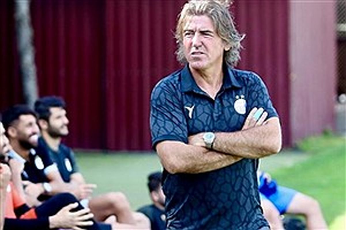 «ساپینتو» قراردادش را با استقلال امضا کرد