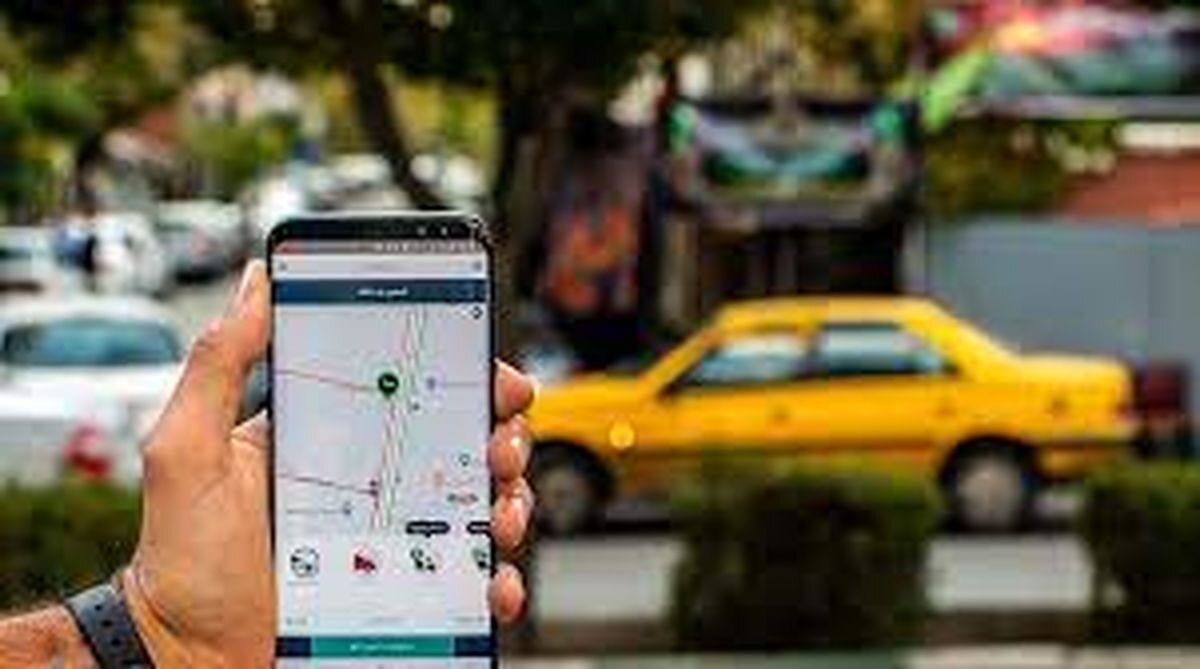 پیگیری ساماندهی حملونقل اینترنتی در کمیسیون شوراها / تاکید شهرداریها بر صدور مجوز و نظارت بر تاکسیهای اینترنتی