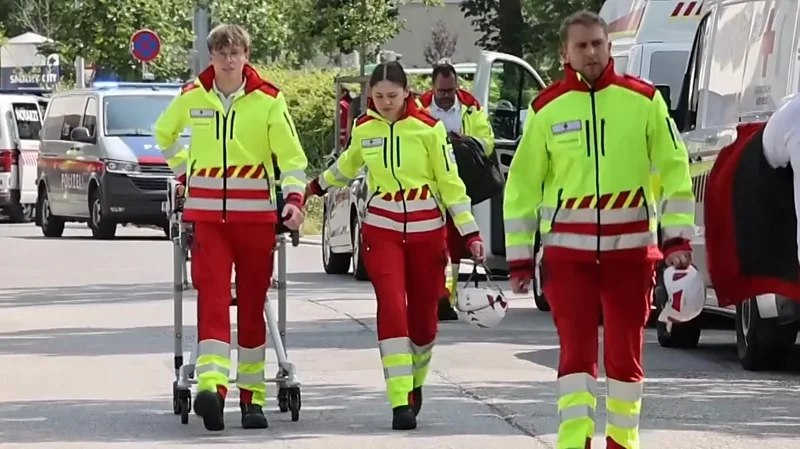 ۱۱ کشته در تیراندازی مدرسهای در اتریش