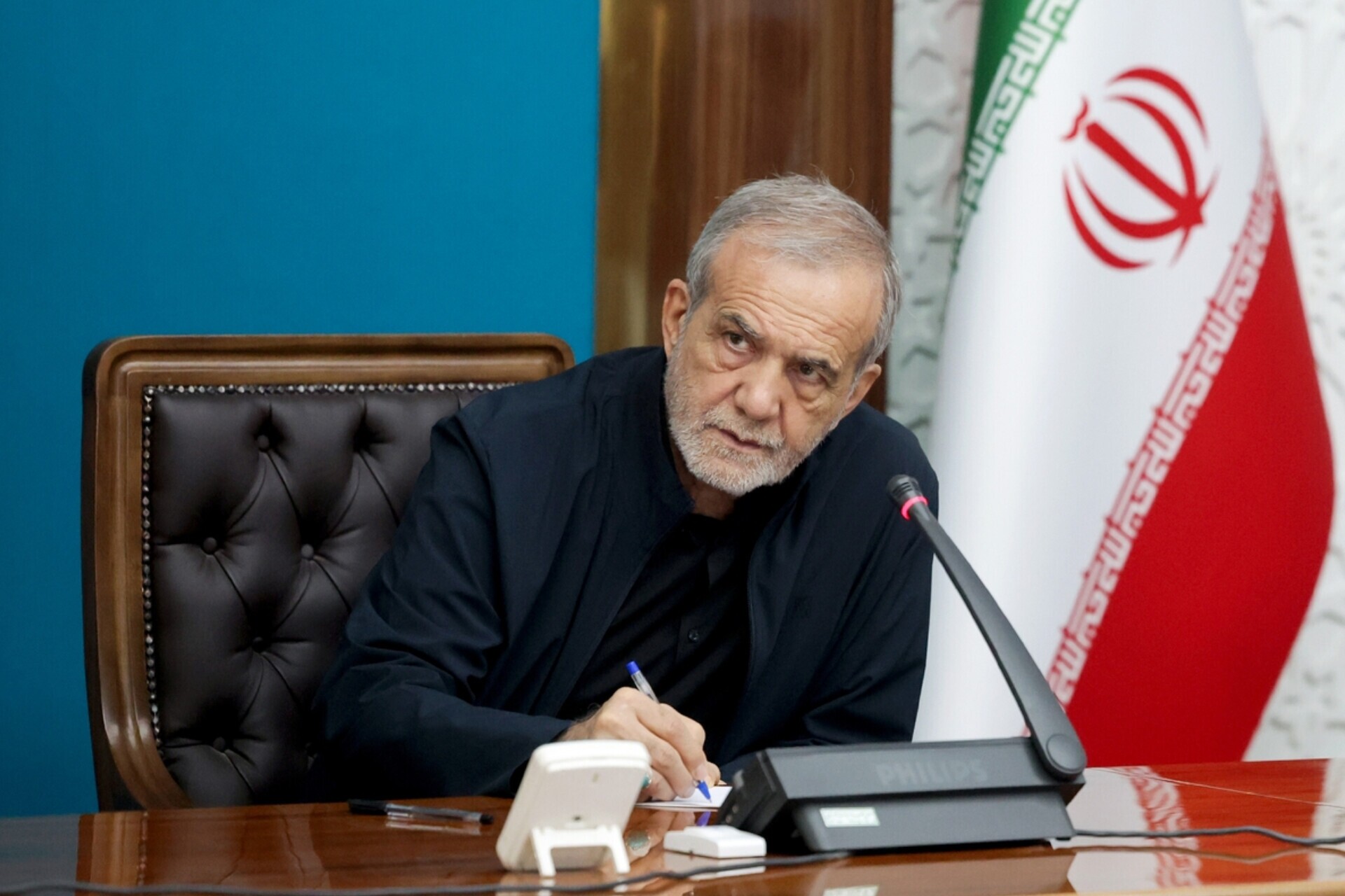 قانون “تعلیق همکاری با آژانس انرژی هستهای” توسط پزشکیان ابلاغ شد