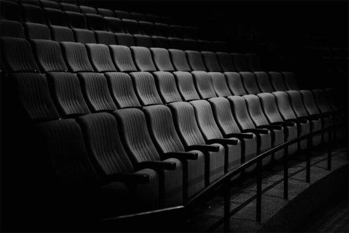 تعطیلی پنج روزه سالنهای نمایش